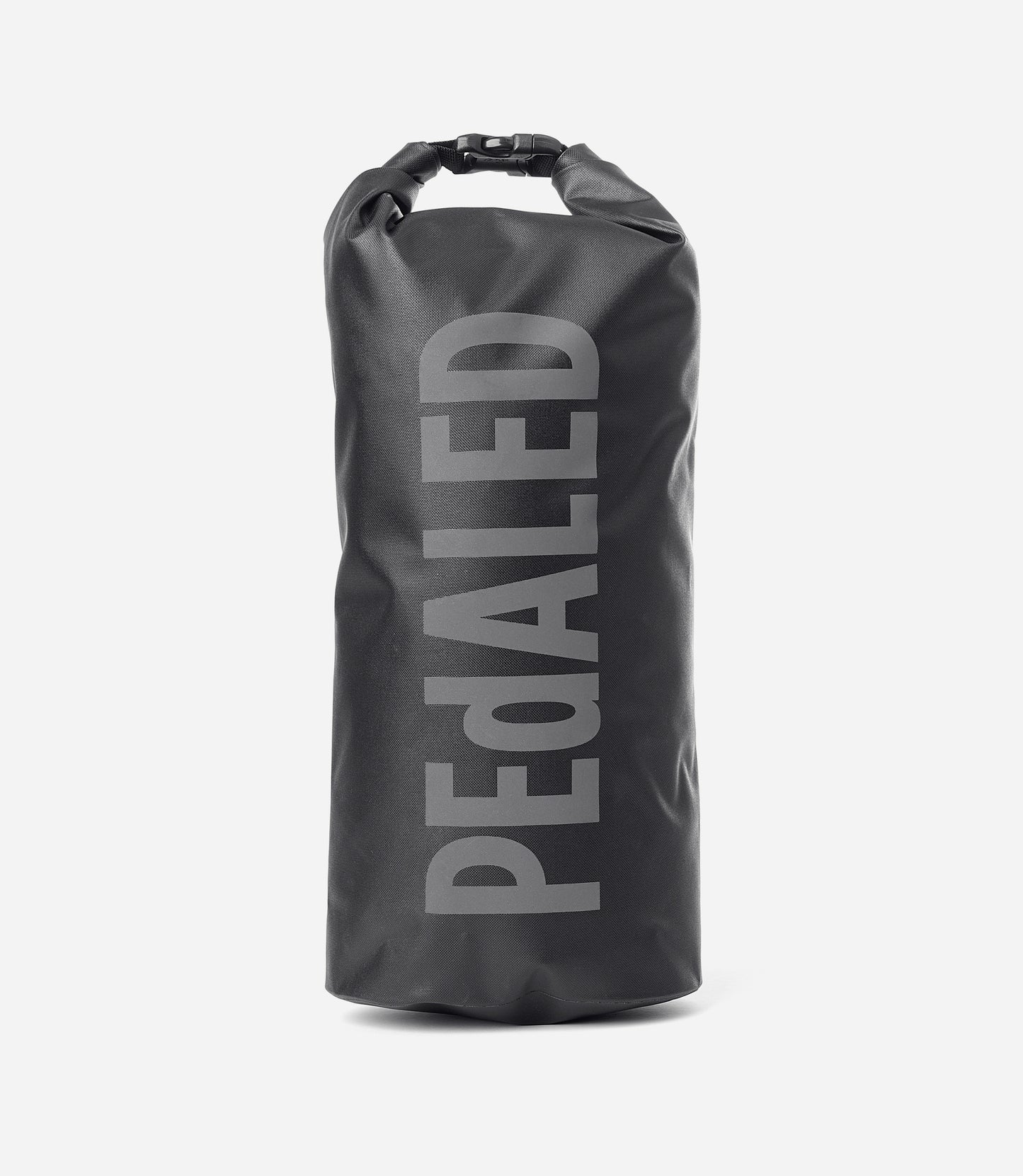 244HBOD14PE_2_bikepacking handlebar bag waterproof 2024 pedaled