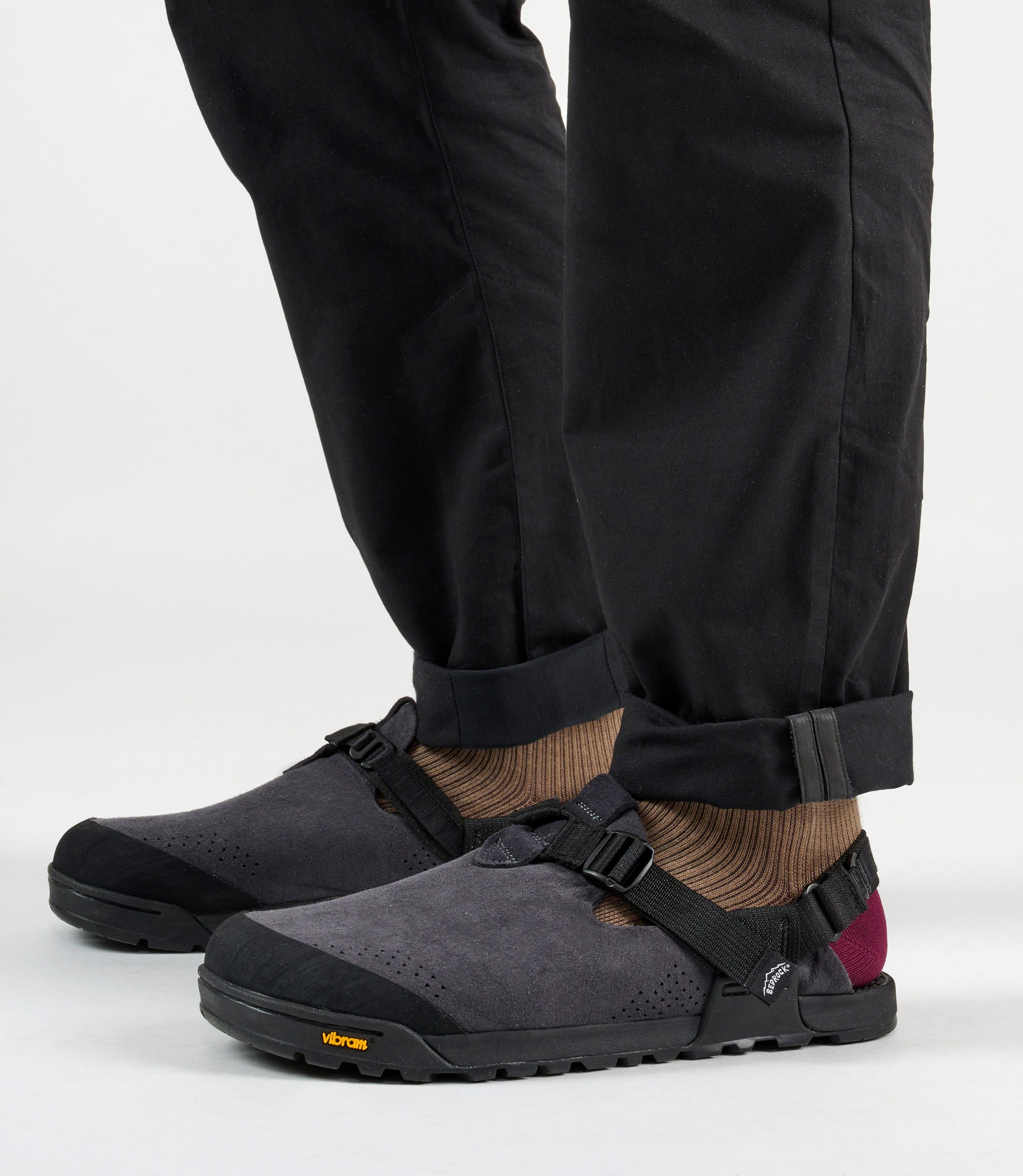 24SPALI00PE_7_urban pants black lifewear calf pedaled