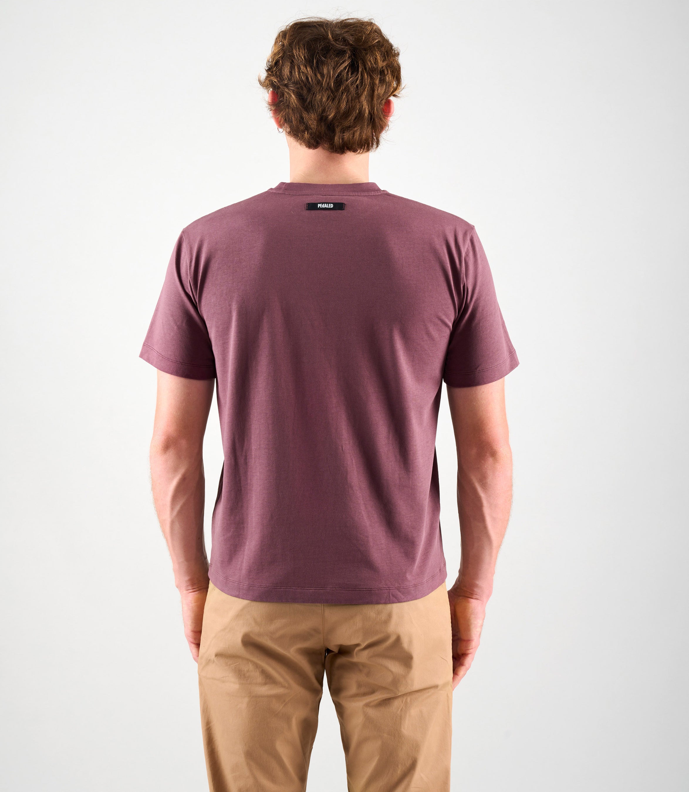 24STSLO26PE_4_cotton tshirt burgundy logo total body back pedaled