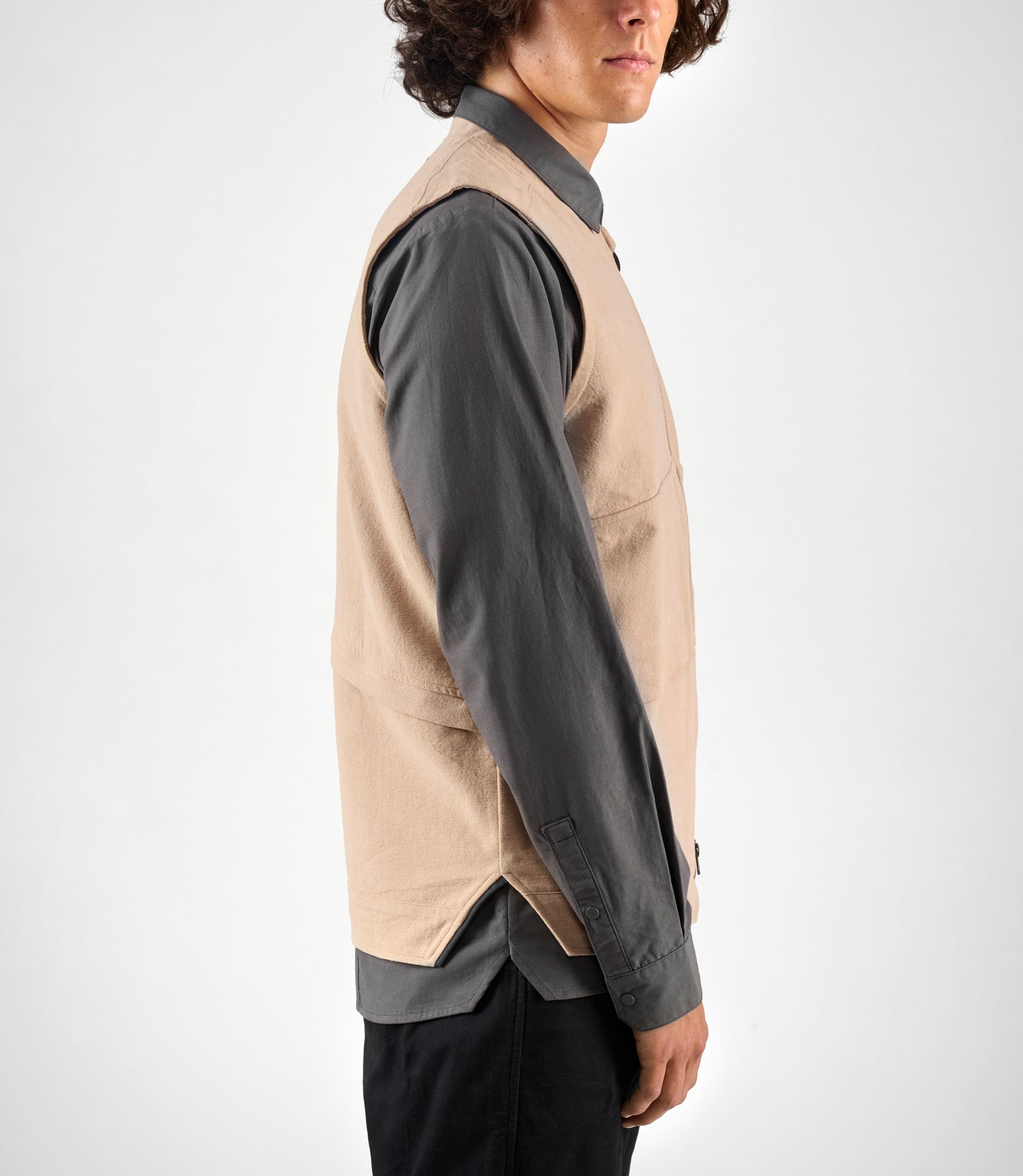 24SVELI04PE_9_urban vest beige lifewear side pedaled