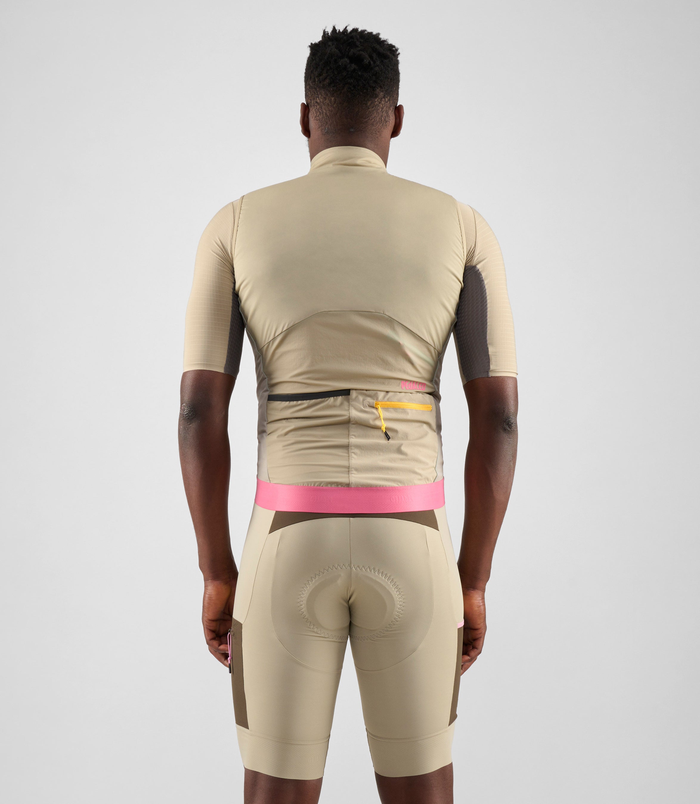 24SVEOD37PE_4_men cycling insulated vest light green odyssey total body back pedaled