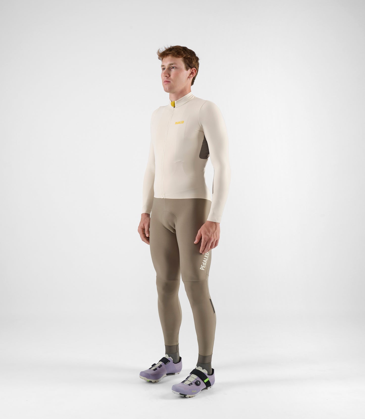 24WJSEL0GPE_7_men cycling jersey long sleeve off white element total body front 2 pedaled