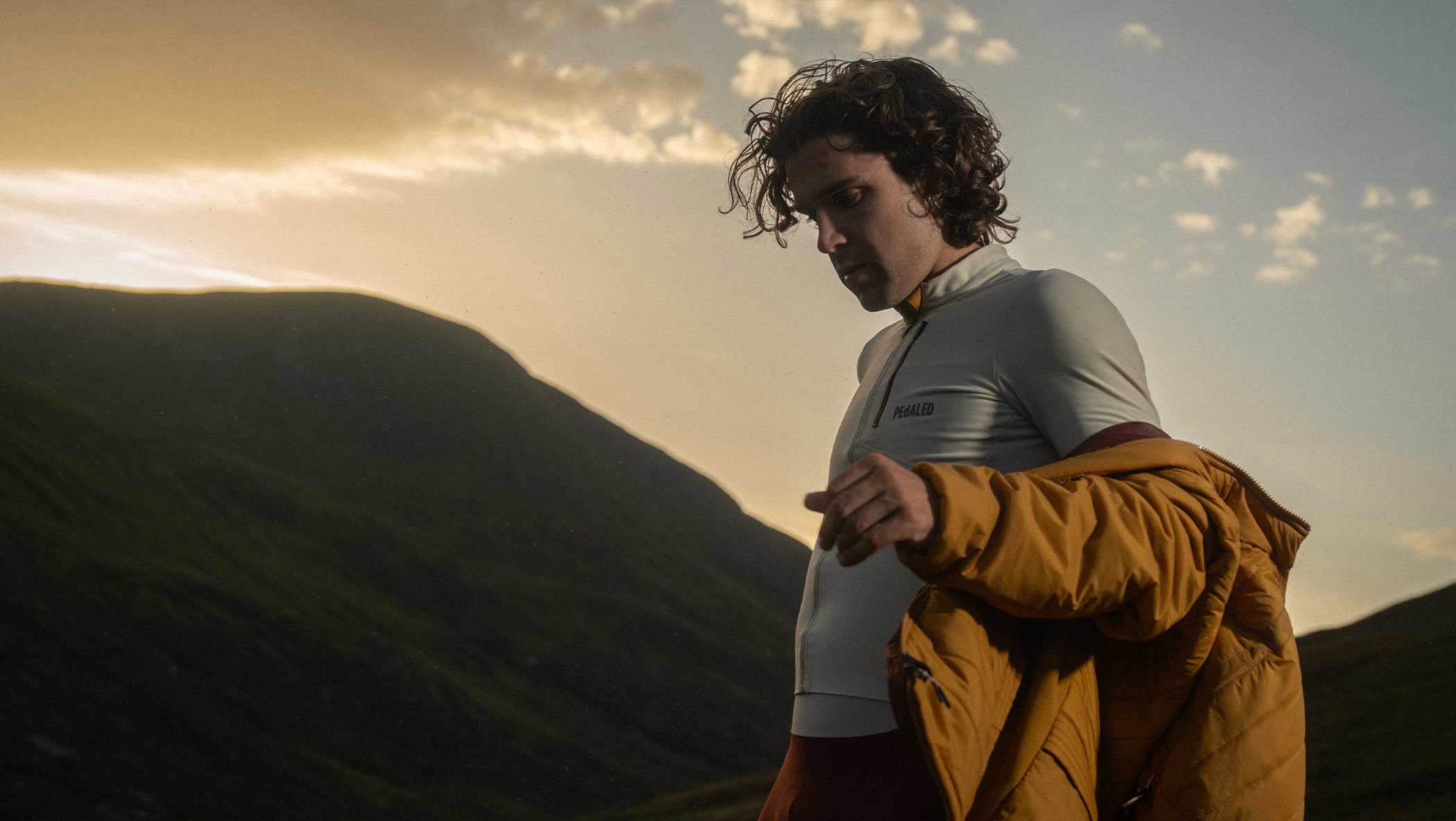 24WJSOD0GPE_9_odyssey jersey off white man fw23 action pedaled 1