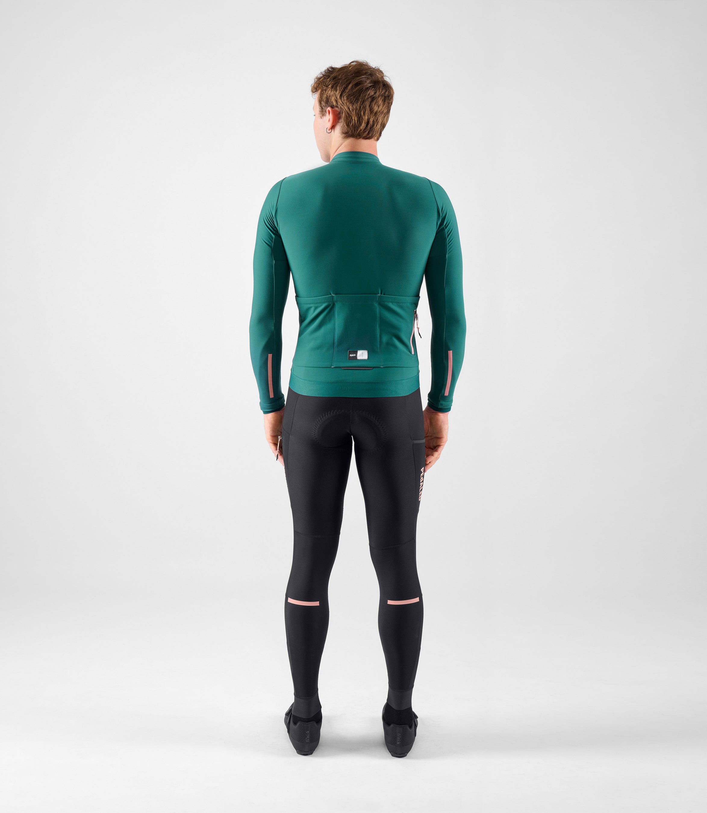 24WJSOD11PE_4_men cycling cargo adventure jersey long sleeve green odyssey total body back pedaled