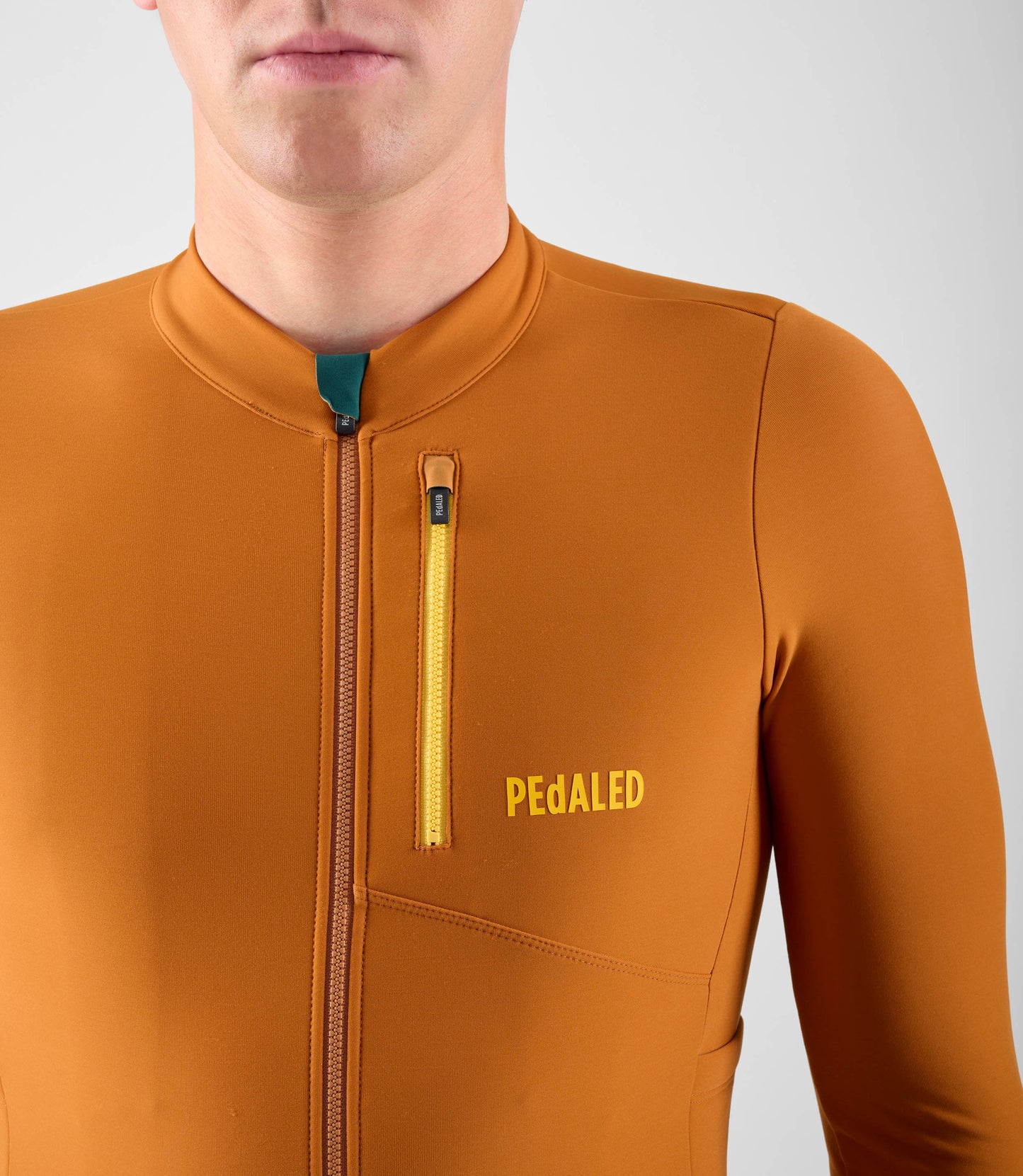 24WJSOD14PE_5_men cycling jersey cargo long sleeve brown odyssey front zip pedaled