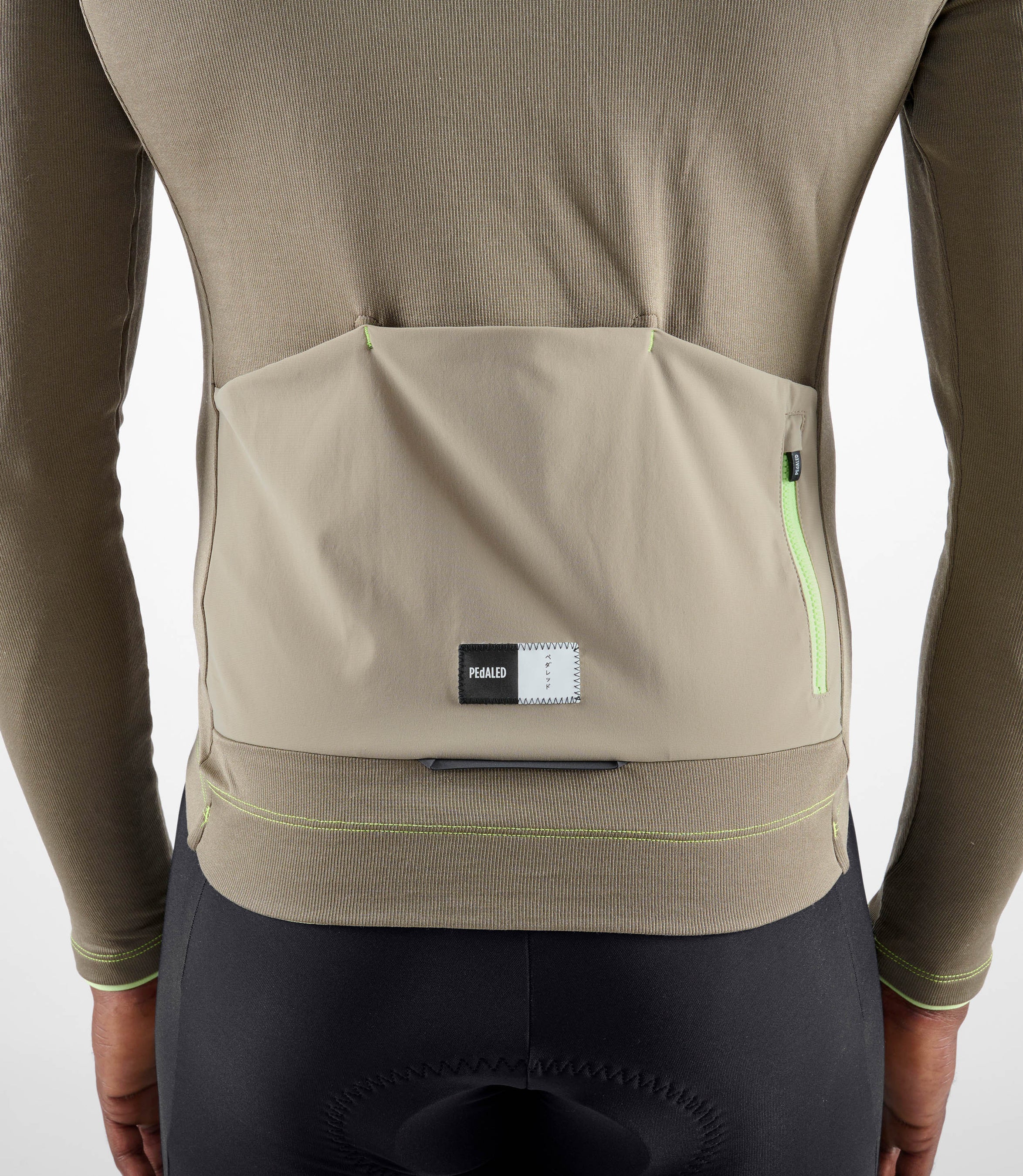 24WMJEL02PE_6_men cycling jersey merino long sleeve grey element back pocket pedaled