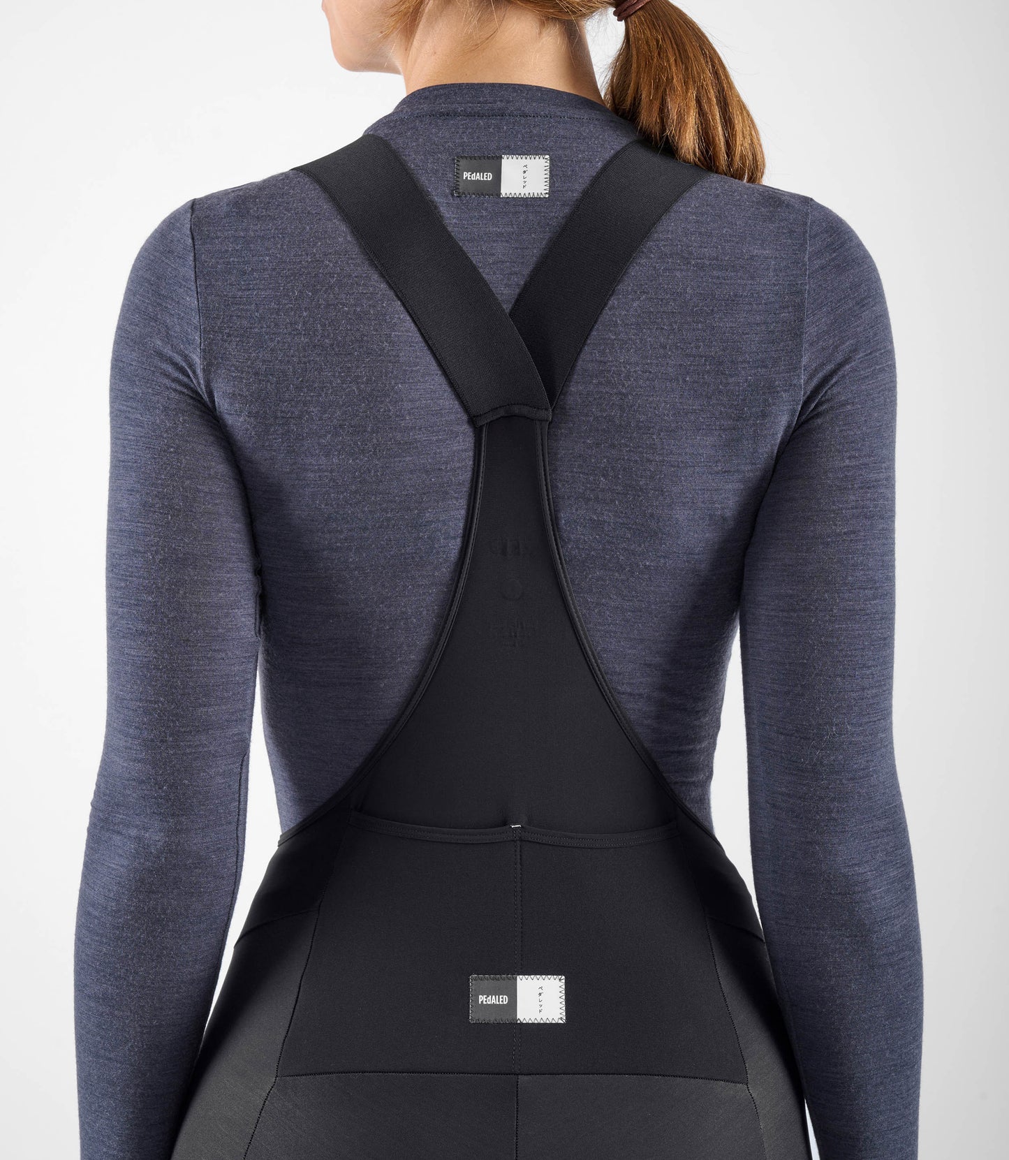 W4WWTEL00PE_8_women cycling bib tight black element back pocket pedaled