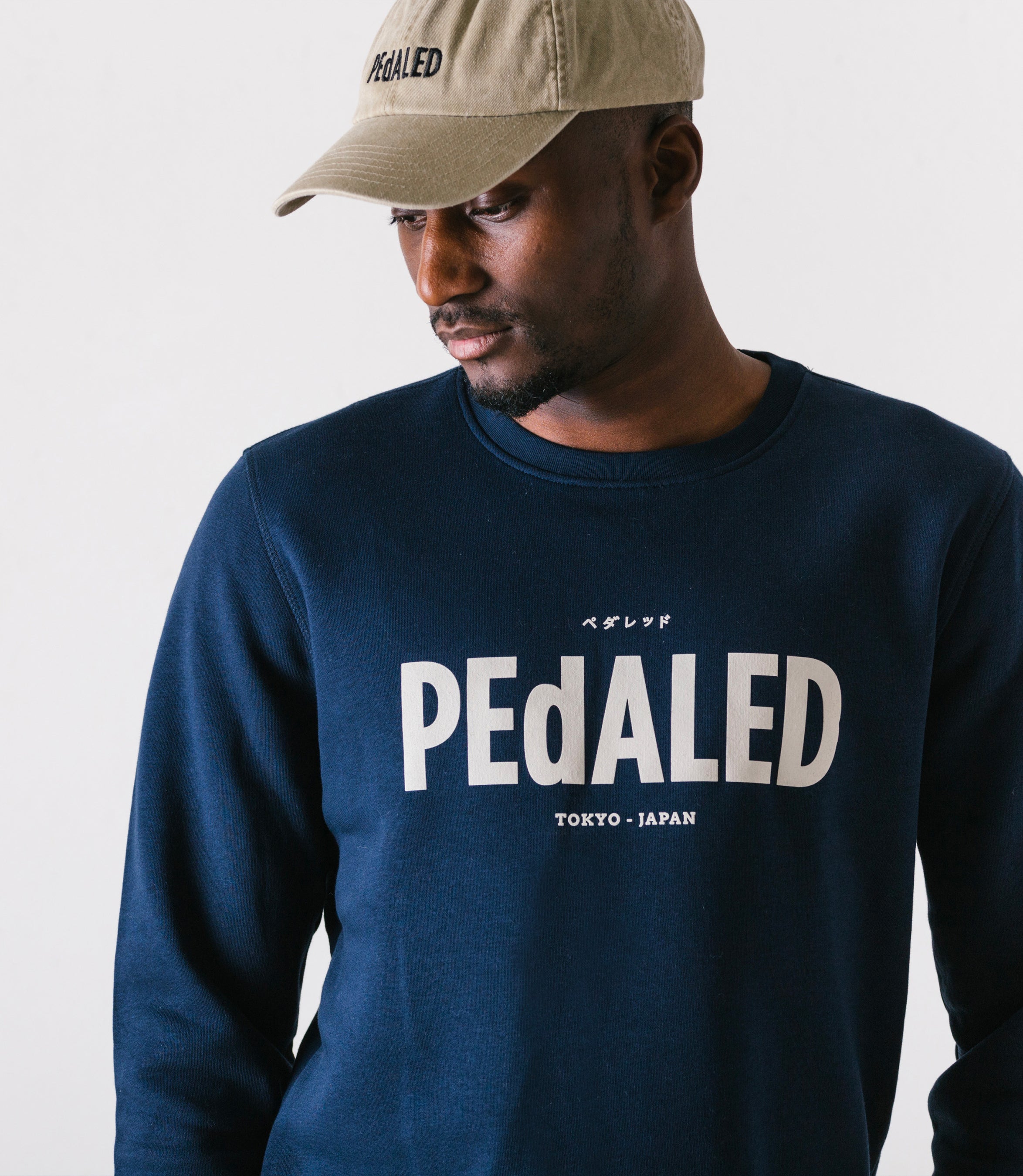 23SSWLO05PE_6_cotton urban sweatshirt navy front logo pedaled