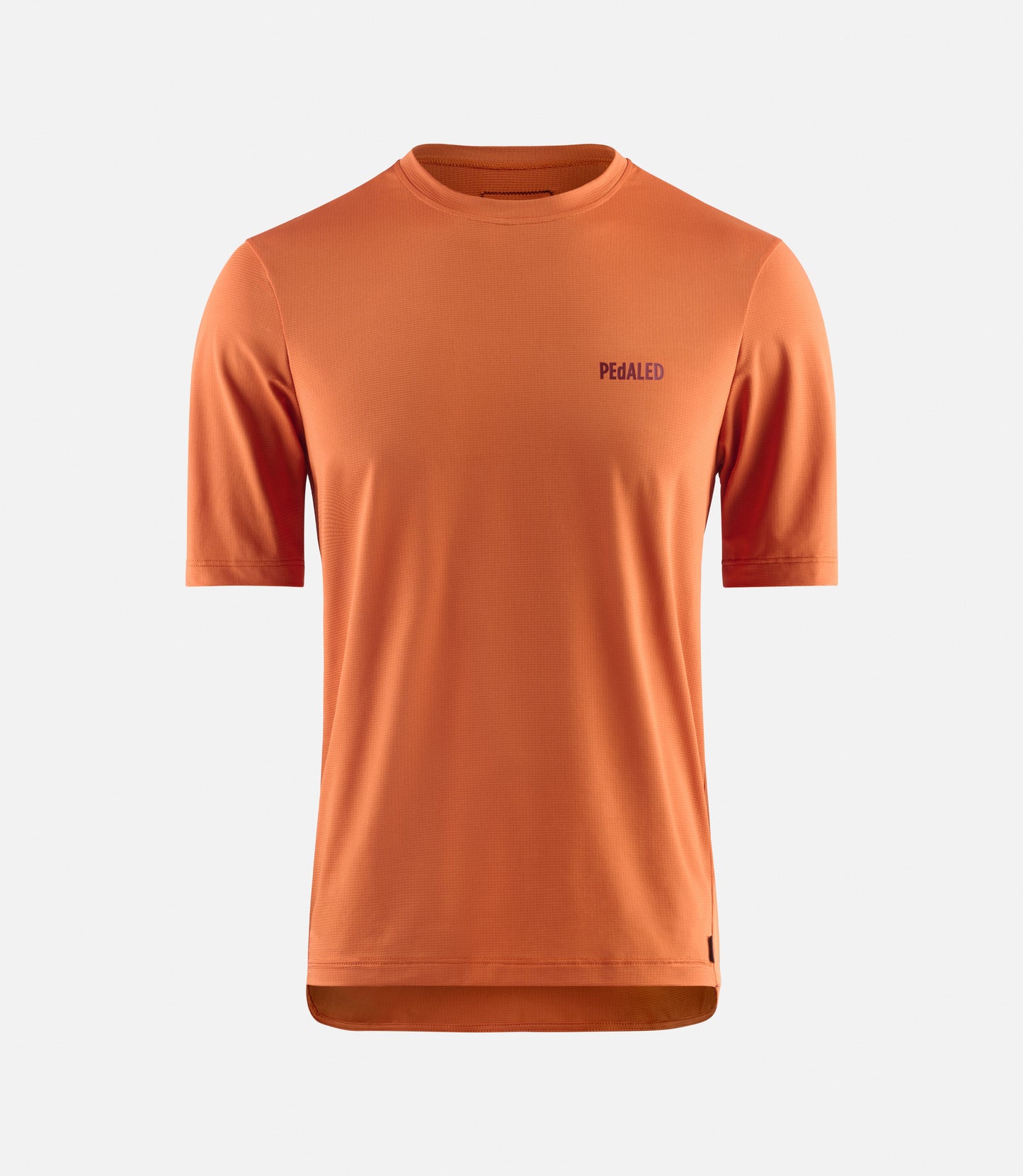 23STSJA0HPE_1_men tech t shirt orange jary front pedaled