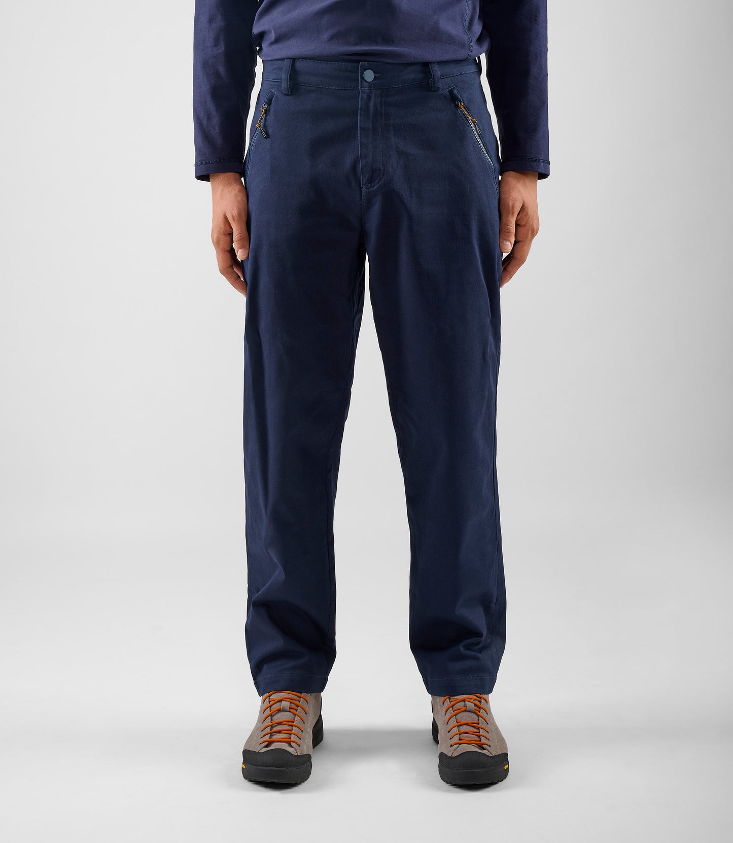 25WPALI74PE_5_urban pants dark navy lifewear fw24 front pedaled