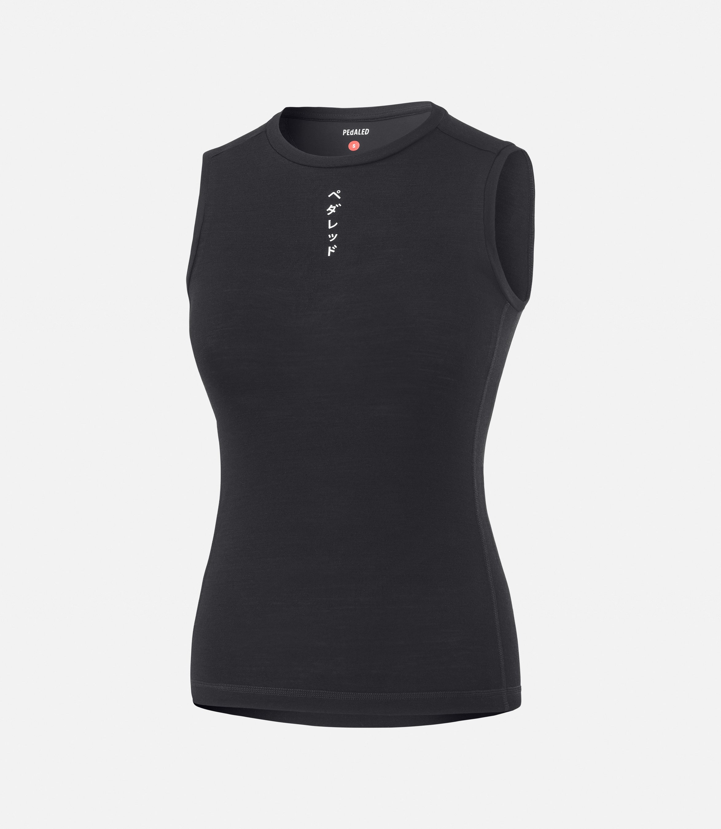 W2SBLES00PE_1_women cycling baselayer merino black essential front pedaled