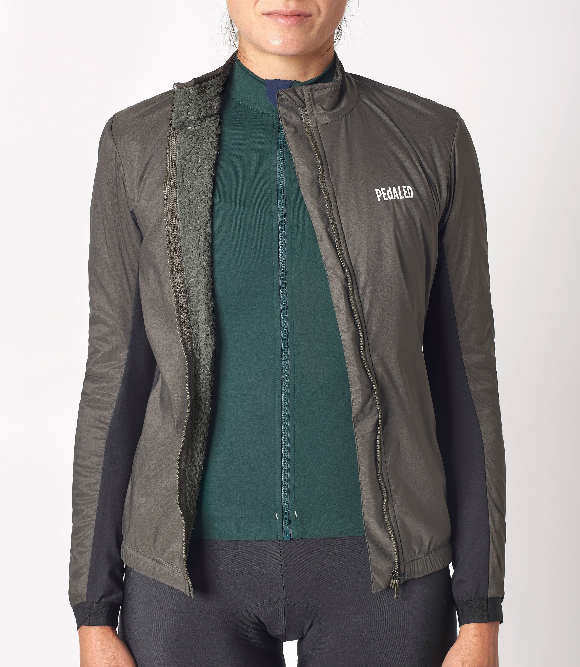 W3WAJEE20PE_7_women cycling jacket alpha grey essential front open pedaled