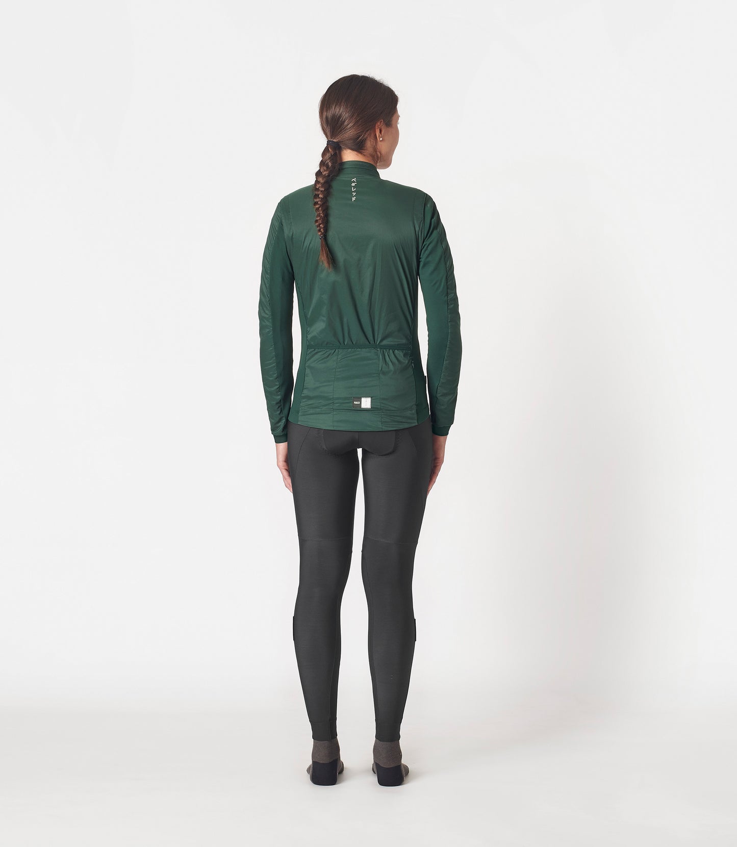 W3WAJEE78PE_4_women cycling jacket alpha green essential total body back pedaled