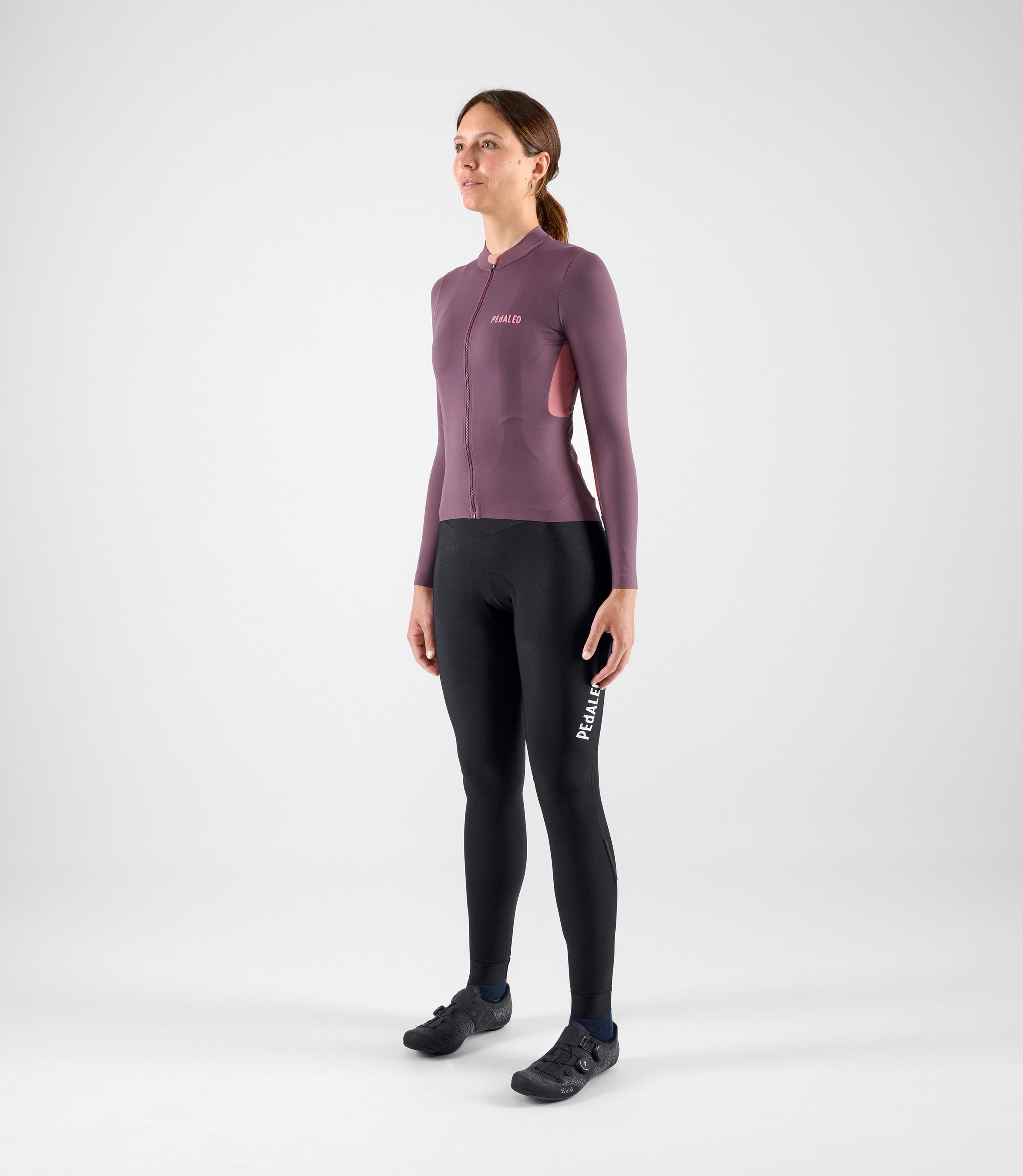 W4WJSEL10PE_3_women cycling jersey long sleeve purple element total body front pedaled