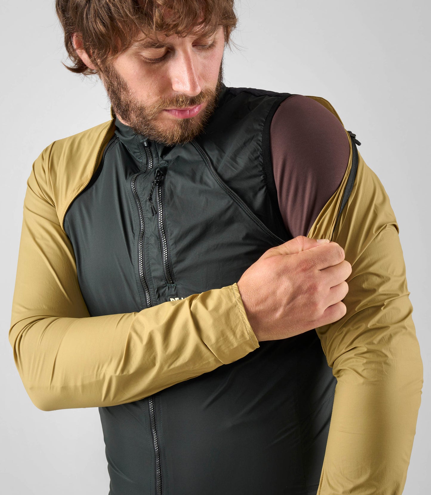 Odyssey Detachable Sleeve Jacket