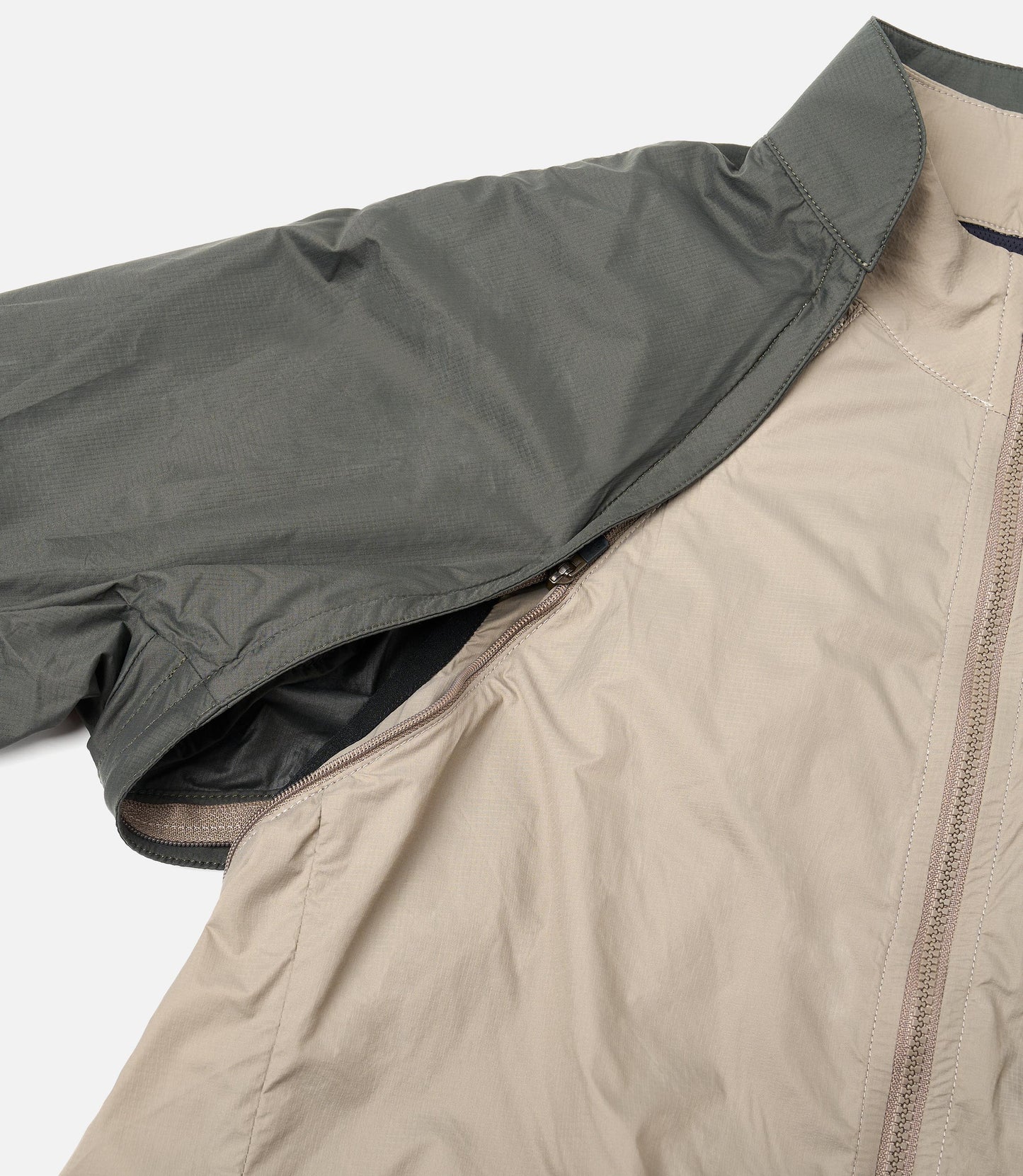 Odyssey Detachable Sleeve Jacket